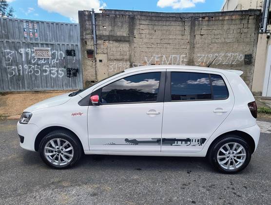 VOLKSWAGEN FOX 1.6 MI ROCK IN RIO 8V FLEX 4P MANUAL VOLKSWAGEN FOX 1.6 MI ROCK IN RIO 8V FLEX 4P MANUAL